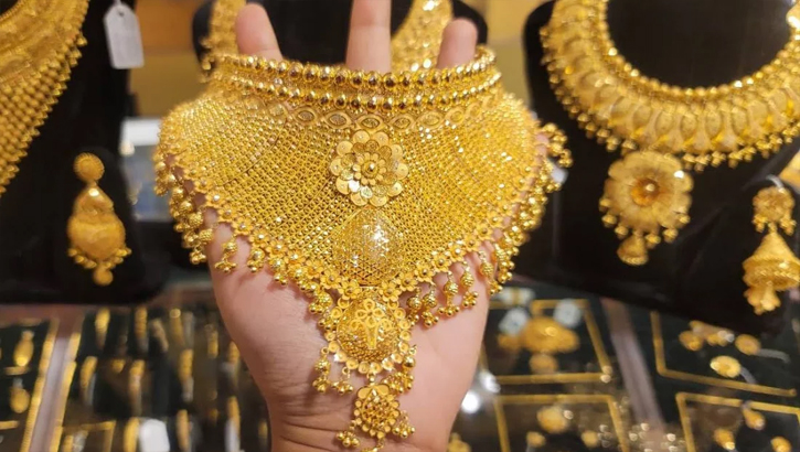 ২৪ ঘণ্টার ব্যবধানে দেশের বাজারে কমলো স্বর্ণের দাম